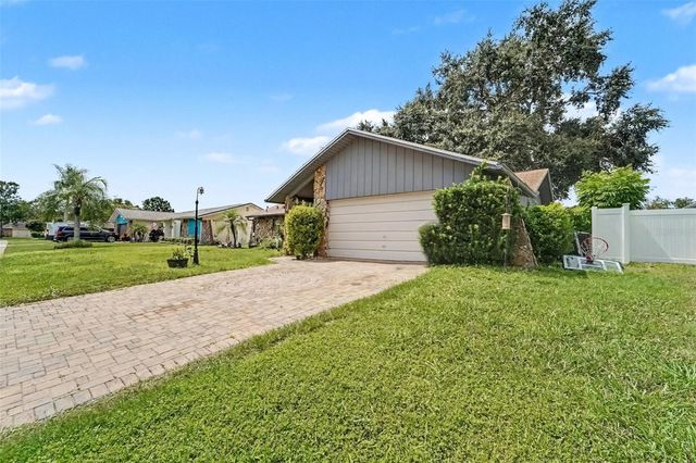 7606 WILLOW BROOK COURT, Hudson, FL 34667