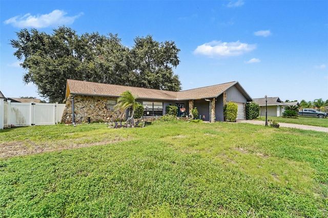 7606 WILLOW BROOK COURT, Hudson, FL 34667