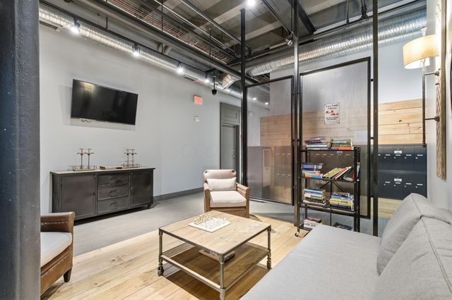 570 S Front Street, 312, Columbus, OH 43215