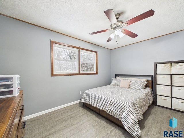 318 Elm Ave Avenue, Baltic, SD 57003