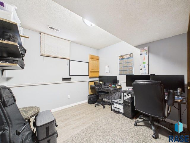 318 Elm Ave Avenue, Baltic, SD 57003