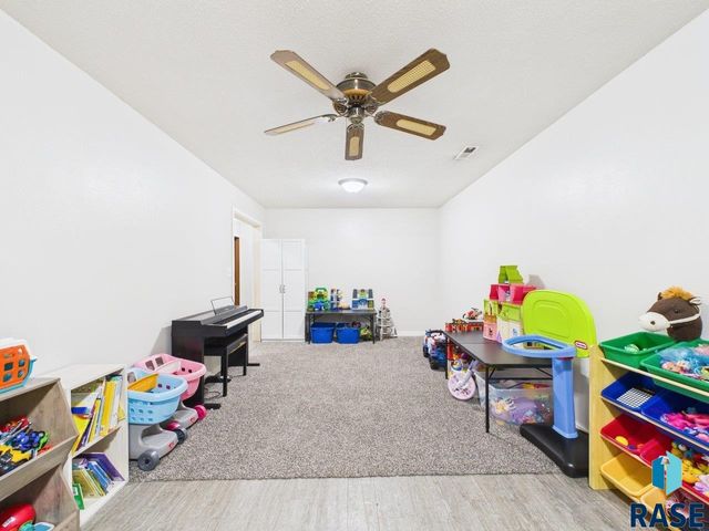 318 Elm Ave Avenue, Baltic, SD 57003