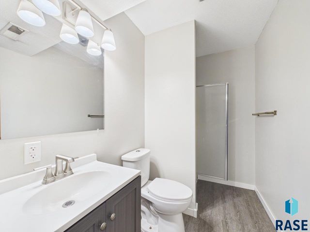 318 Elm Ave Avenue, Baltic, SD 57003