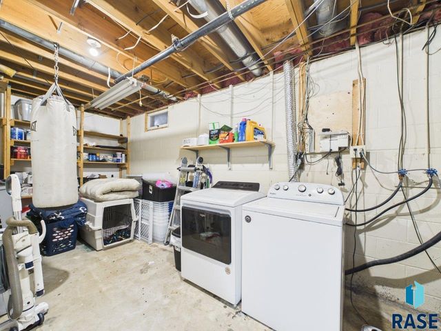 318 Elm Ave Avenue, Baltic, SD 57003