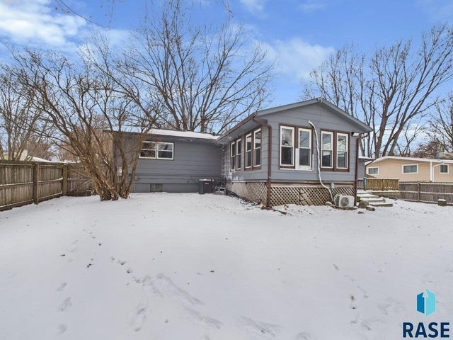 318 Elm Ave Avenue, Baltic, SD 57003