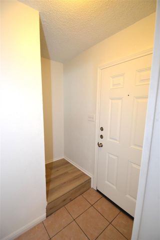1202 Southport DR D, Austin, TX 78704