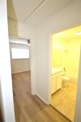 1202 Southport DR D, Austin, TX 78704