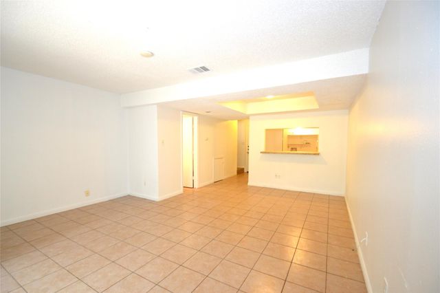 1202 Southport DR D, Austin, TX 78704