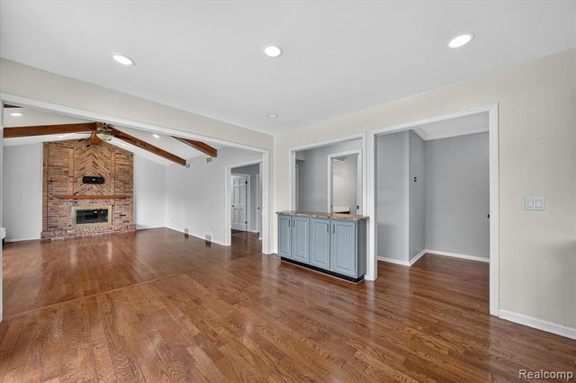 34970 Old Homestead Drive, Farmington Hills, MI 48335