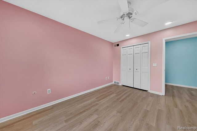 34970 Old Homestead Drive, Farmington Hills, MI 48335