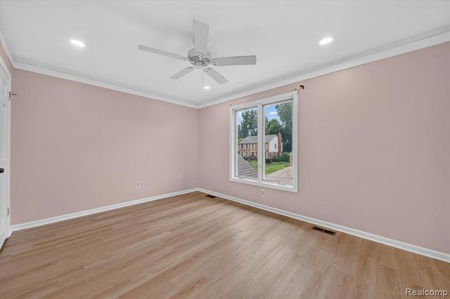 34970 Old Homestead Drive, Farmington Hills, MI 48335