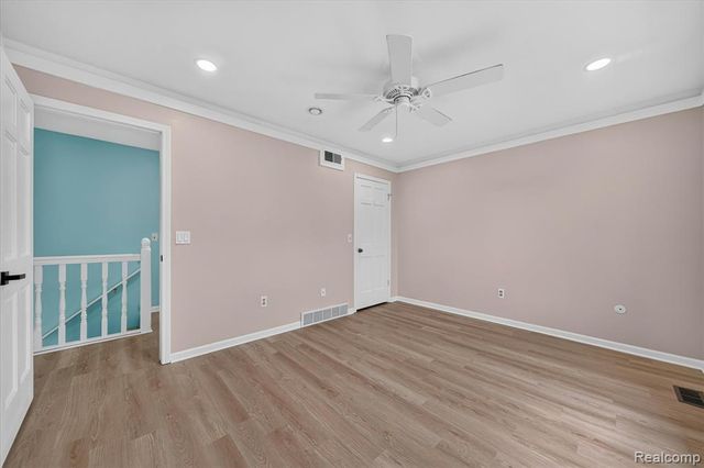 34970 Old Homestead Drive, Farmington Hills, MI 48335