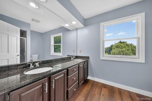 34970 Old Homestead Drive, Farmington Hills, MI 48335