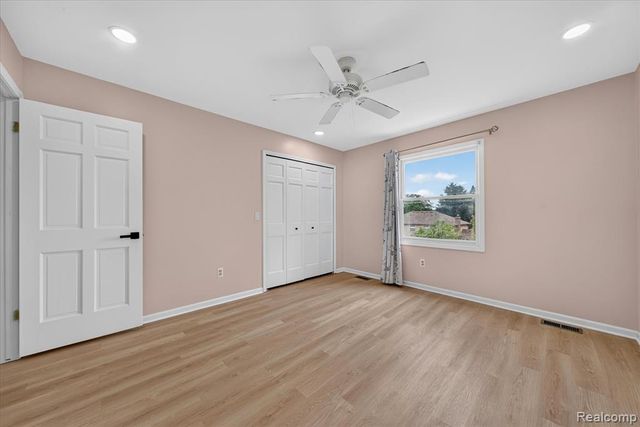 34970 Old Homestead Drive, Farmington Hills, MI 48335
