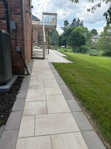 34970 Old Homestead Drive, Farmington Hills, MI 48335
