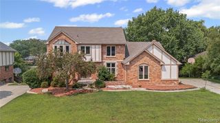 34970 Old Homestead Drive, Farmington Hills, MI 48335