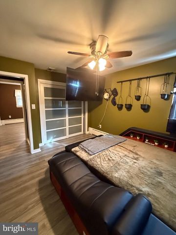 110 GROPP AVE, Hamilton Twp, NJ 08610