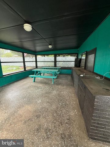 110 GROPP AVE, Hamilton Twp, NJ 08610