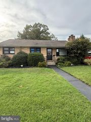 110 GROPP AVE, Hamilton Twp, NJ 08610