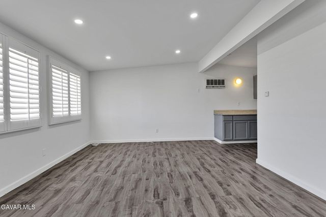 16396 Yucca Street, Hesperia, CA 92345