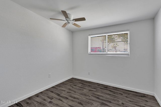 16396 Yucca Street, Hesperia, CA 92345