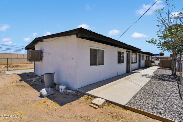 16396 Yucca Street, Hesperia, CA 92345