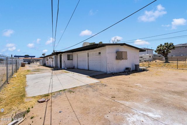16396 Yucca Street, Hesperia, CA 92345