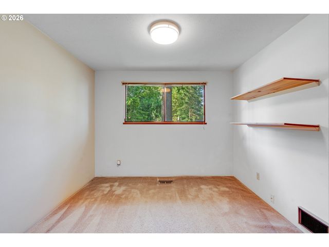 8505 Sw OAK St, Portland, OR 97223