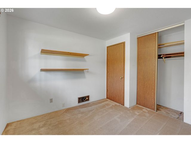 8505 Sw OAK St, Portland, OR 97223