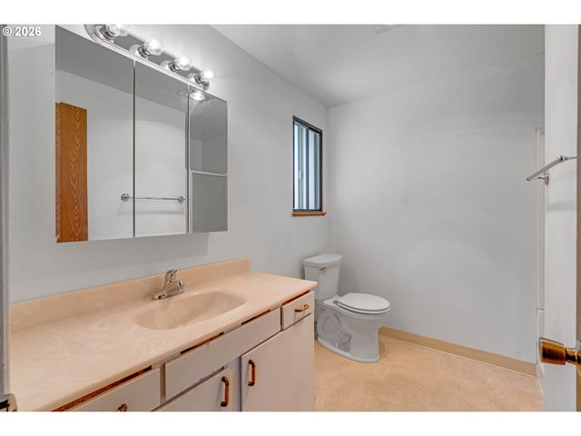 8505 Sw OAK St, Portland, OR 97223