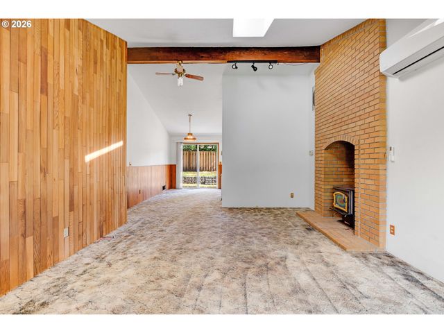 8505 Sw OAK St, Portland, OR 97223