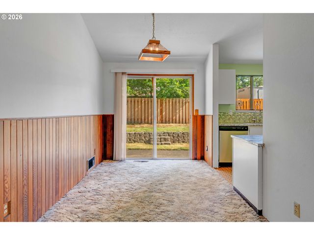 8505 Sw OAK St, Portland, OR 97223
