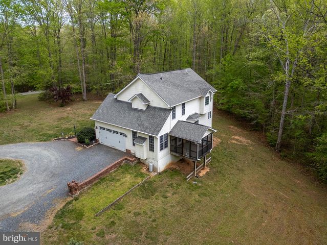 153 NOTTINGHAM DR, Fredericksburg, VA 22406