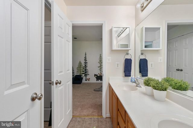 153 NOTTINGHAM DR, Fredericksburg, VA 22406