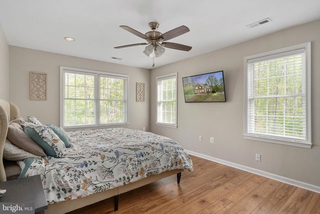 153 NOTTINGHAM DR, Fredericksburg, VA 22406