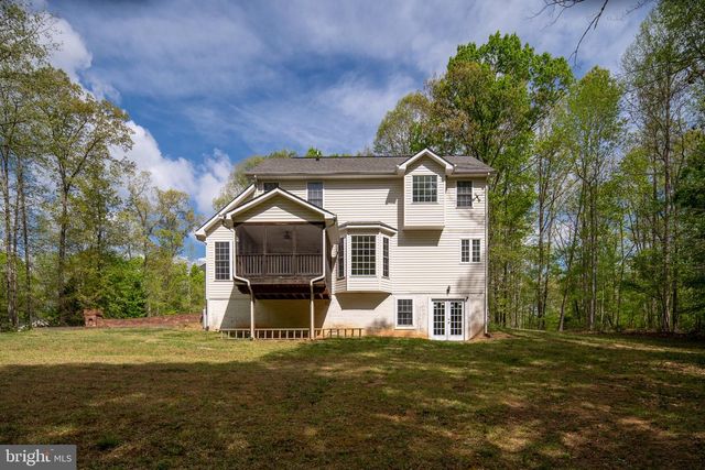 153 NOTTINGHAM DR, Fredericksburg, VA 22406