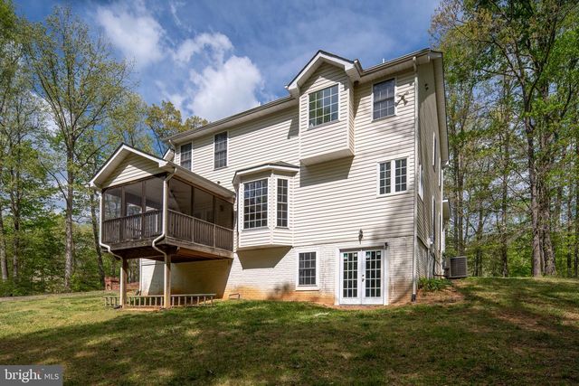 153 NOTTINGHAM DR, Fredericksburg, VA 22406