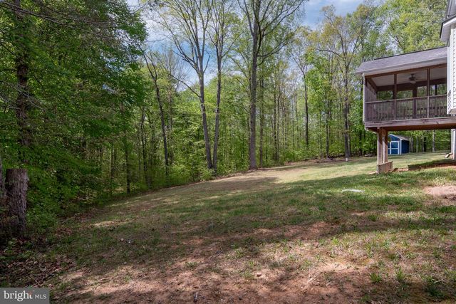 153 NOTTINGHAM DR, Fredericksburg, VA 22406