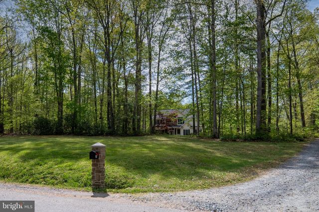 153 NOTTINGHAM DR, Fredericksburg, VA 22406