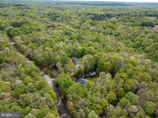153 NOTTINGHAM DR, Fredericksburg, VA 22406