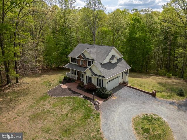 153 NOTTINGHAM DR, Fredericksburg, VA 22406