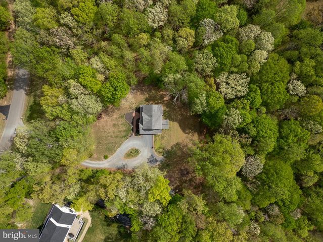 153 NOTTINGHAM DR, Fredericksburg, VA 22406