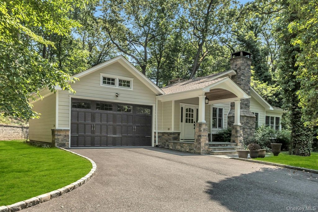 10 Laurel Cove Road, Oyster Bay Cove, NY 11771 — photo 2