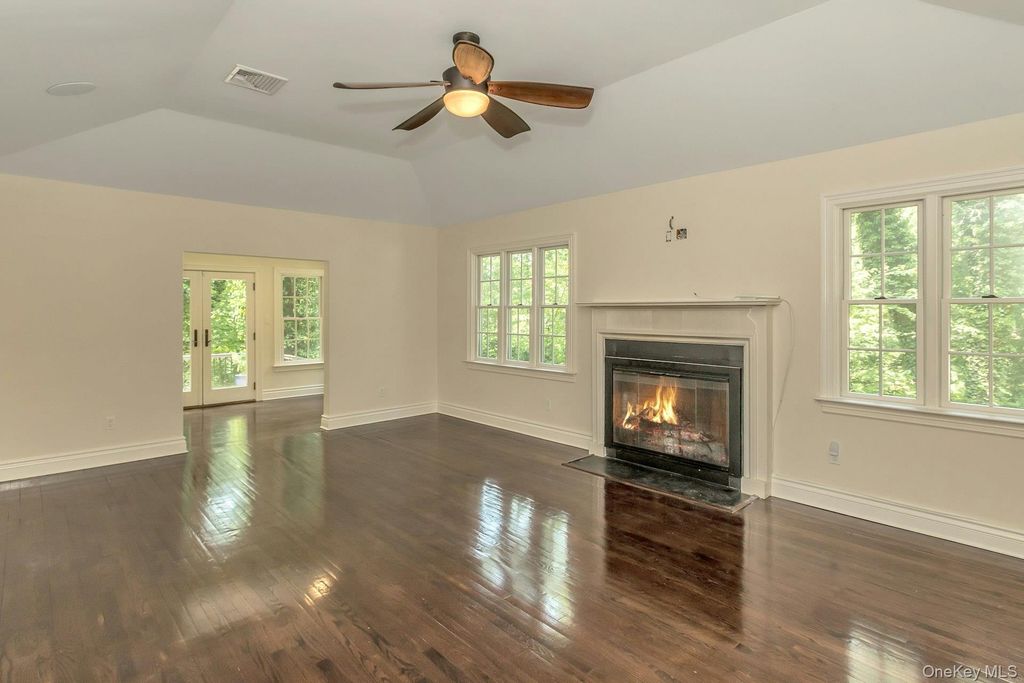 10 Laurel Cove Road, Oyster Bay Cove, NY 11771 — photo 4