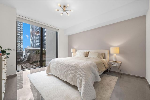 88 SW 7th St 809, Miami, FL 33130