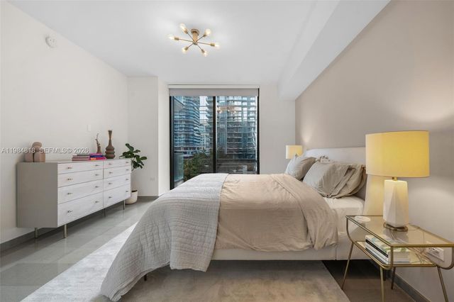 88 SW 7th St 809, Miami, FL 33130