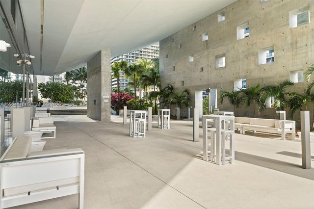 88 SW 7th St 809, Miami, FL 33130