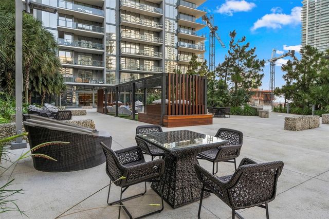 88 SW 7th St 809, Miami, FL 33130