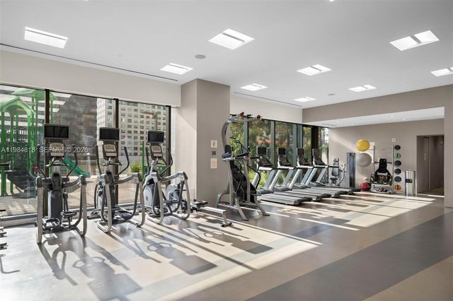 88 SW 7th St 809, Miami, FL 33130