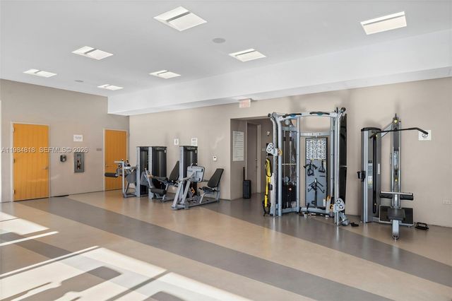 88 SW 7th St 809, Miami, FL 33130